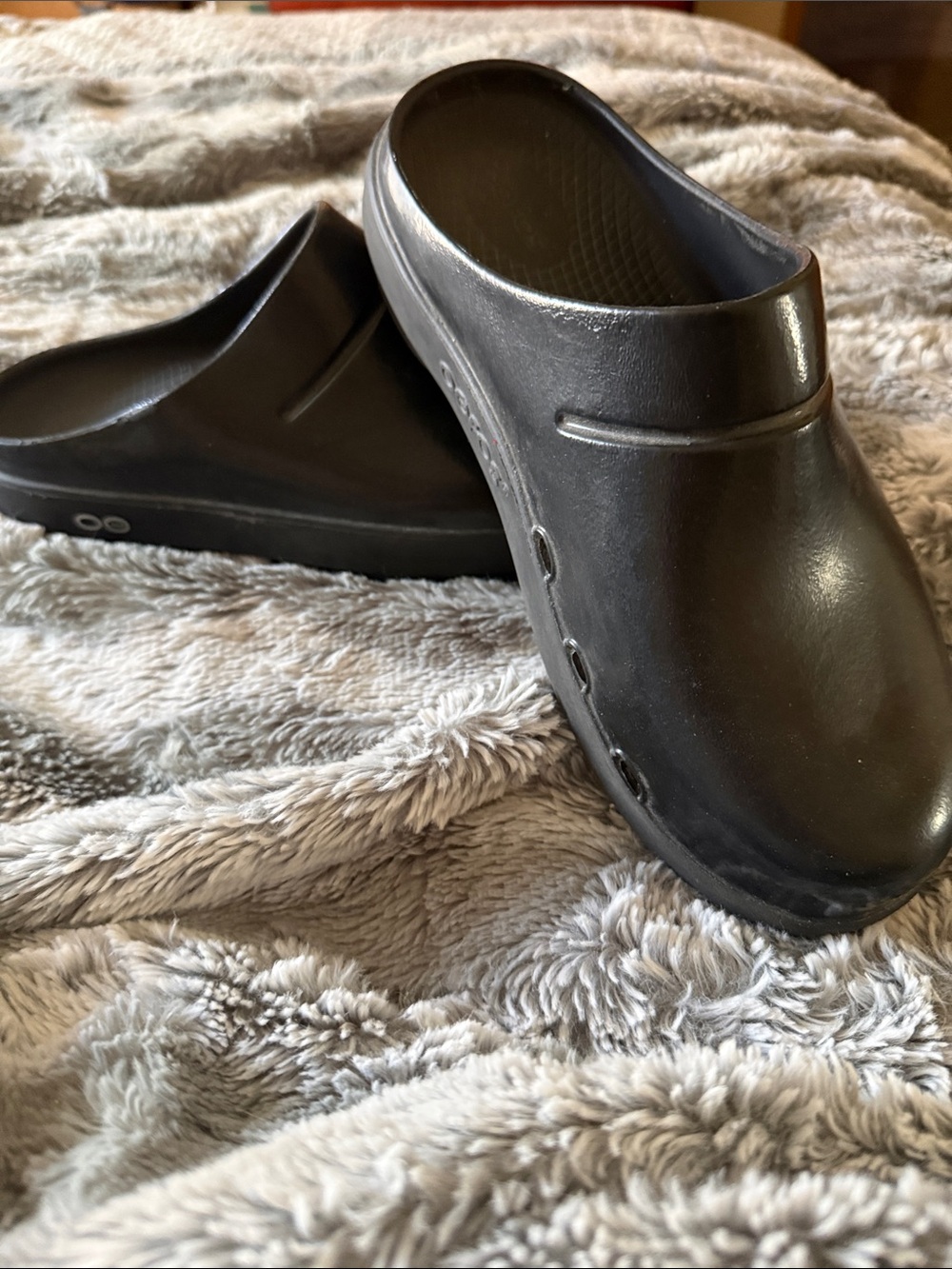 CROCS Classic Black Slip-On Clog Mules